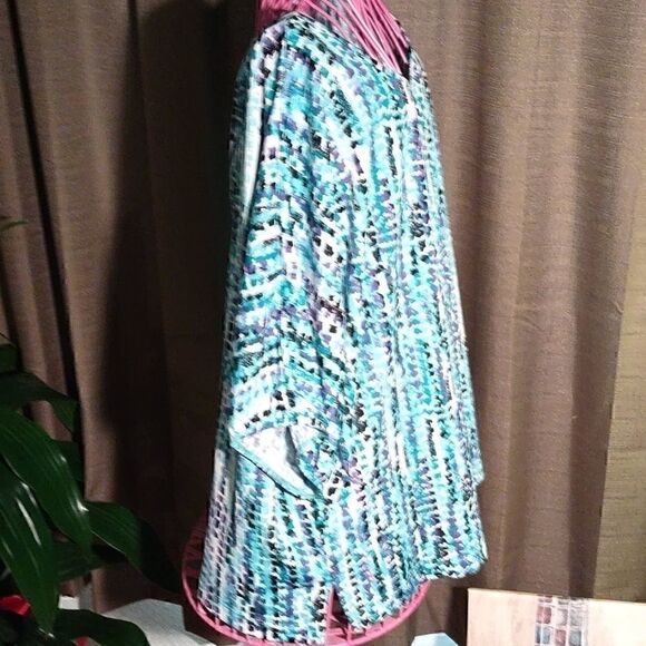 Bon Worth Blue/blk. Graphic Design Tunic - Picture 3 of 7